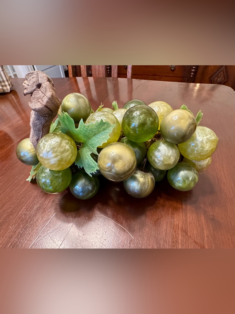 Mid Century Vintage Green Lucite Grapes - Picture 11 of 12